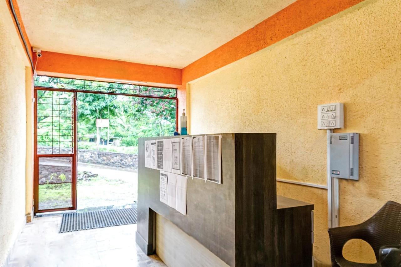 Spot On 81689 New Saiba Lodging Pune Eksteriør billede