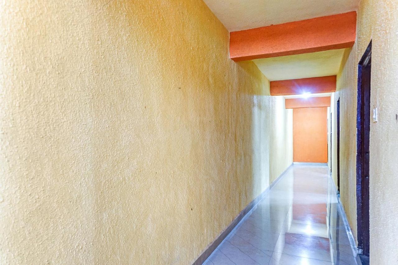 Spot On 81689 New Saiba Lodging Pune Eksteriør billede